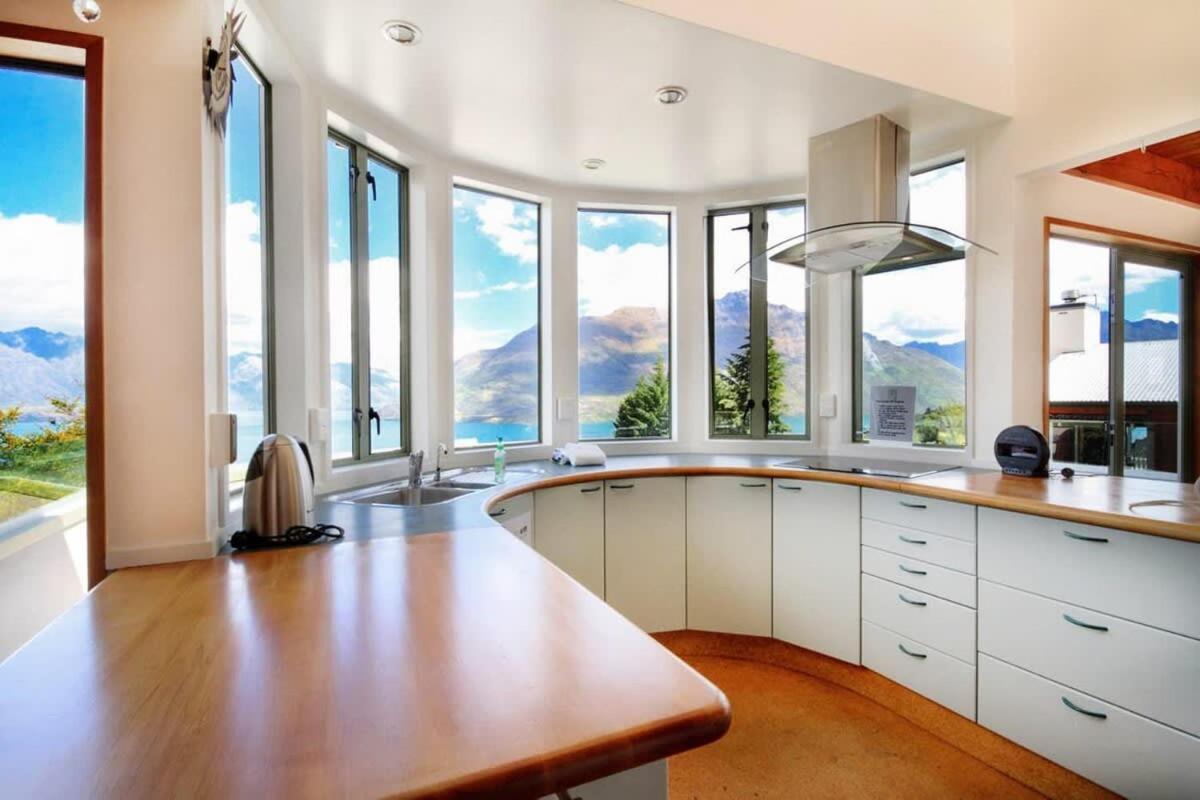 Ruby'S Fernhill Vista Villa Queenstown Eksteriør billede