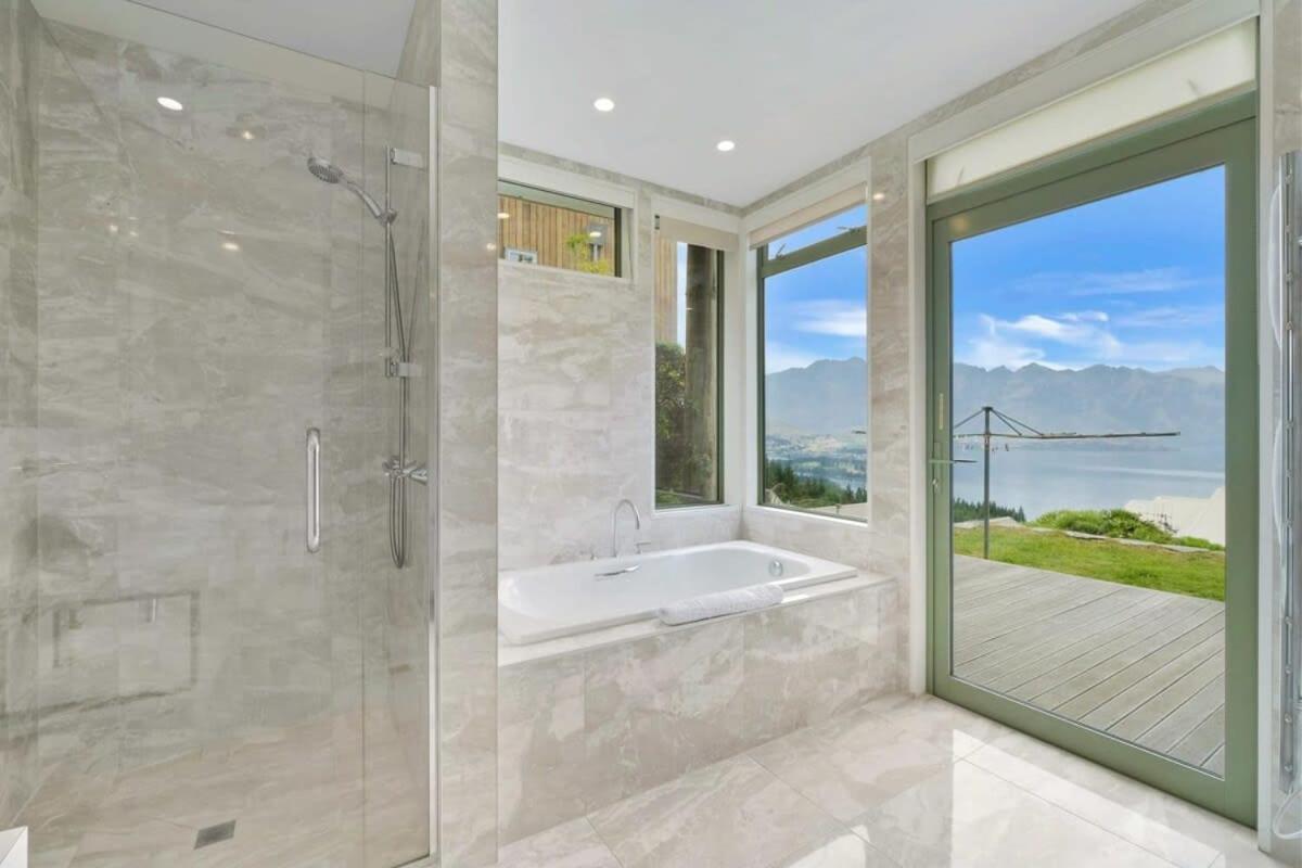 Ruby'S Fernhill Vista Villa Queenstown Eksteriør billede
